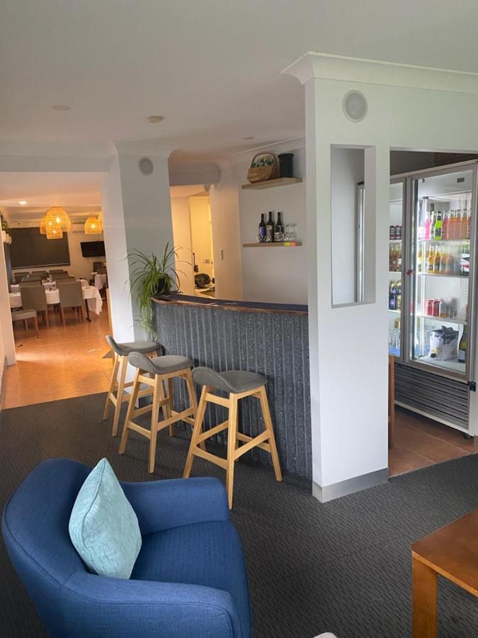 Fern Bay Motel Екстериор снимка