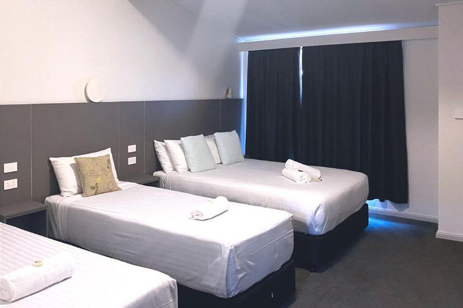 Fern Bay Motel Екстериор снимка