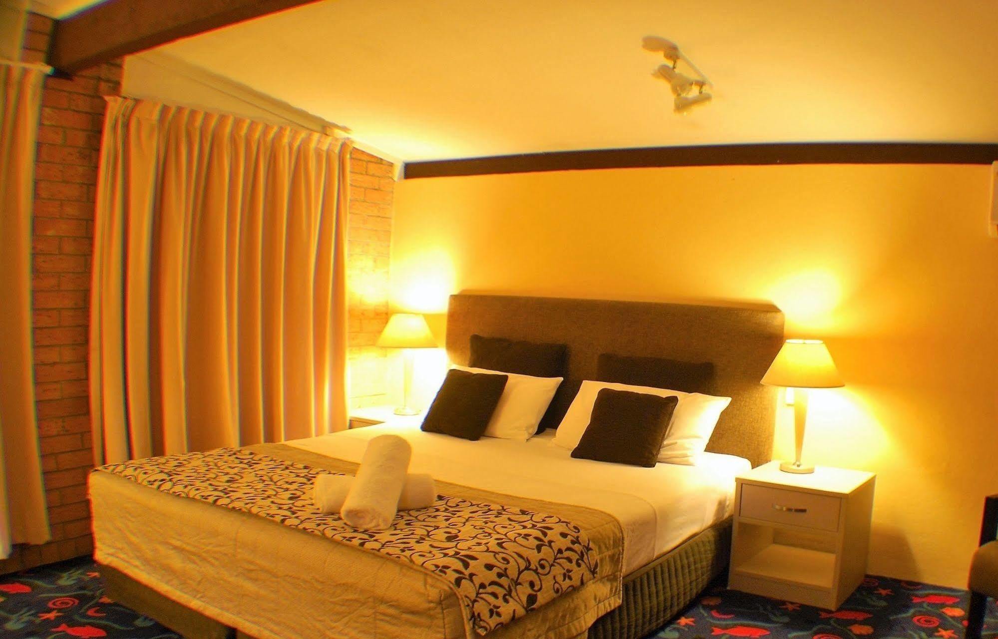 Fern Bay Motel Екстериор снимка